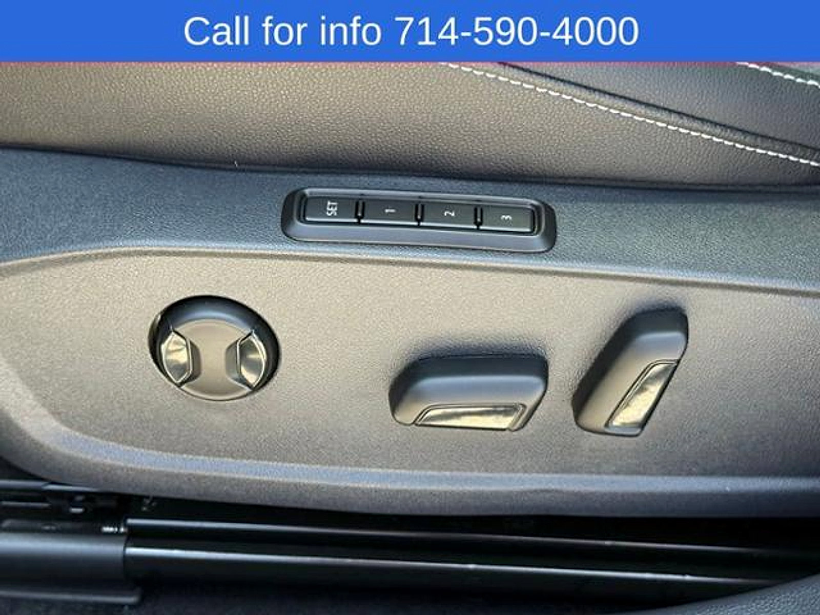 Used 2025 Volkswagen Jetta SEL FWD image 14