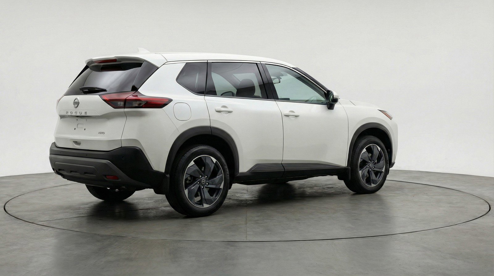 Used 2025 Nissan Rogue SV image 9