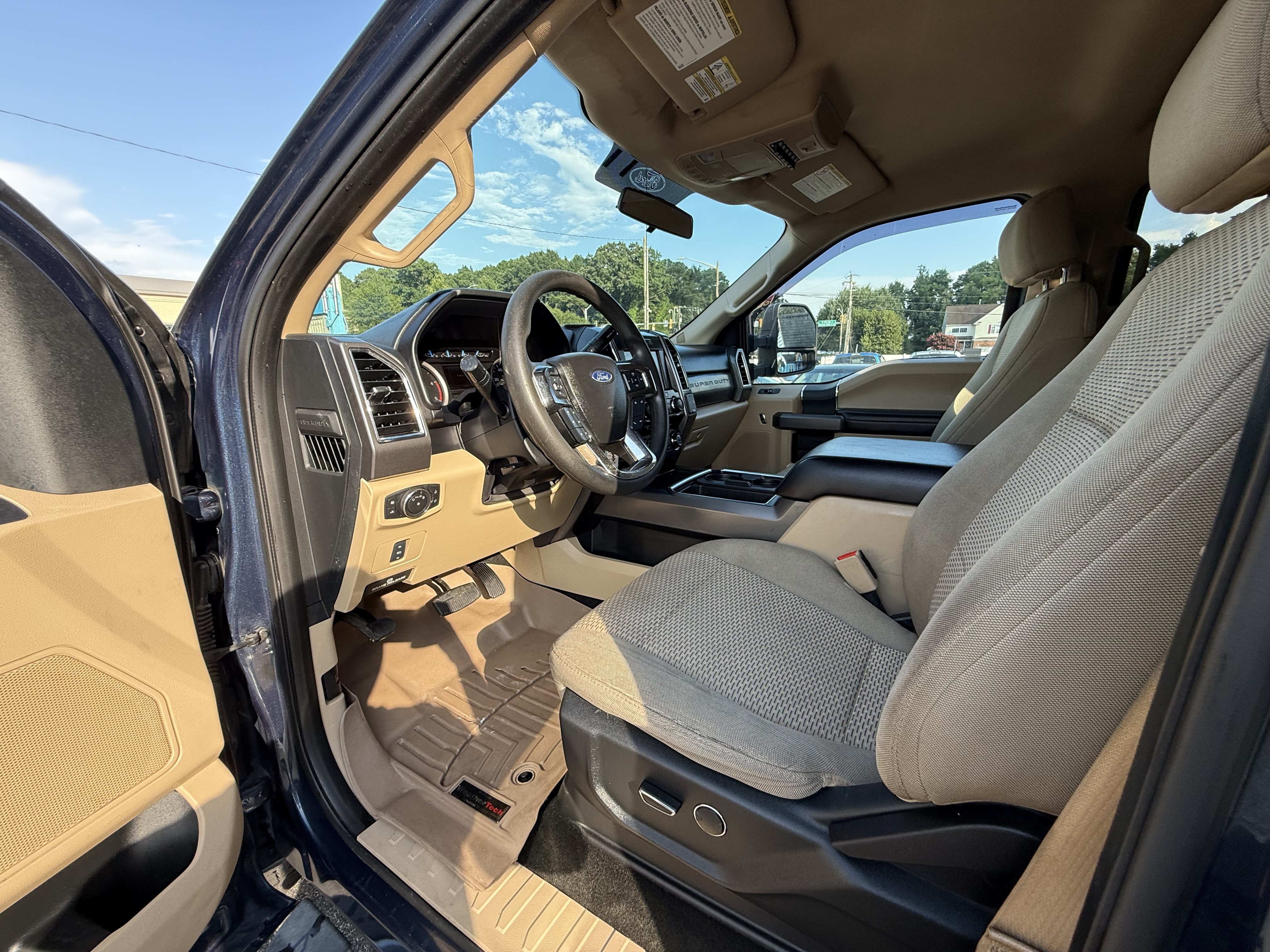 Used 2017 Ford F250 XLT w/ XLT Value Package AWD/4WD image 13