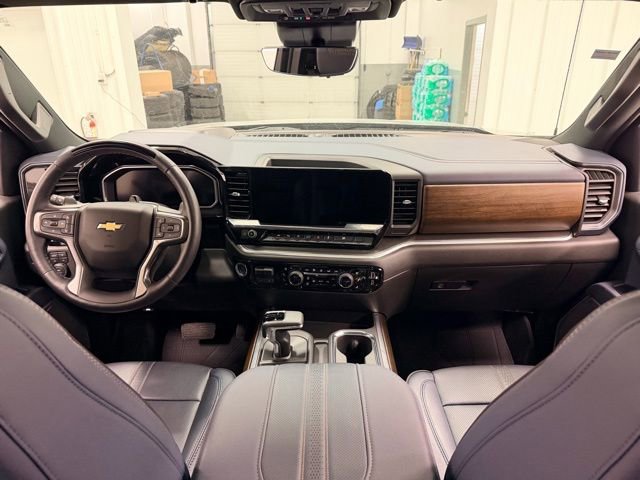 Certified 2026 Chevrolet Silverado 1500 High Country image 22
