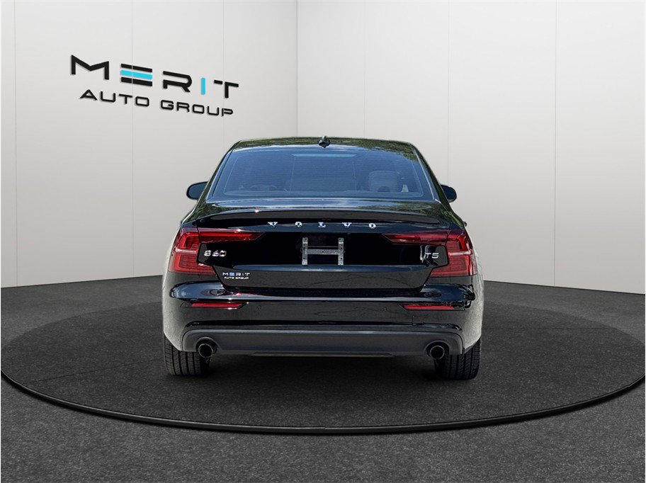 Used 2020 Volvo S60 T5 Momentum FWD image 8