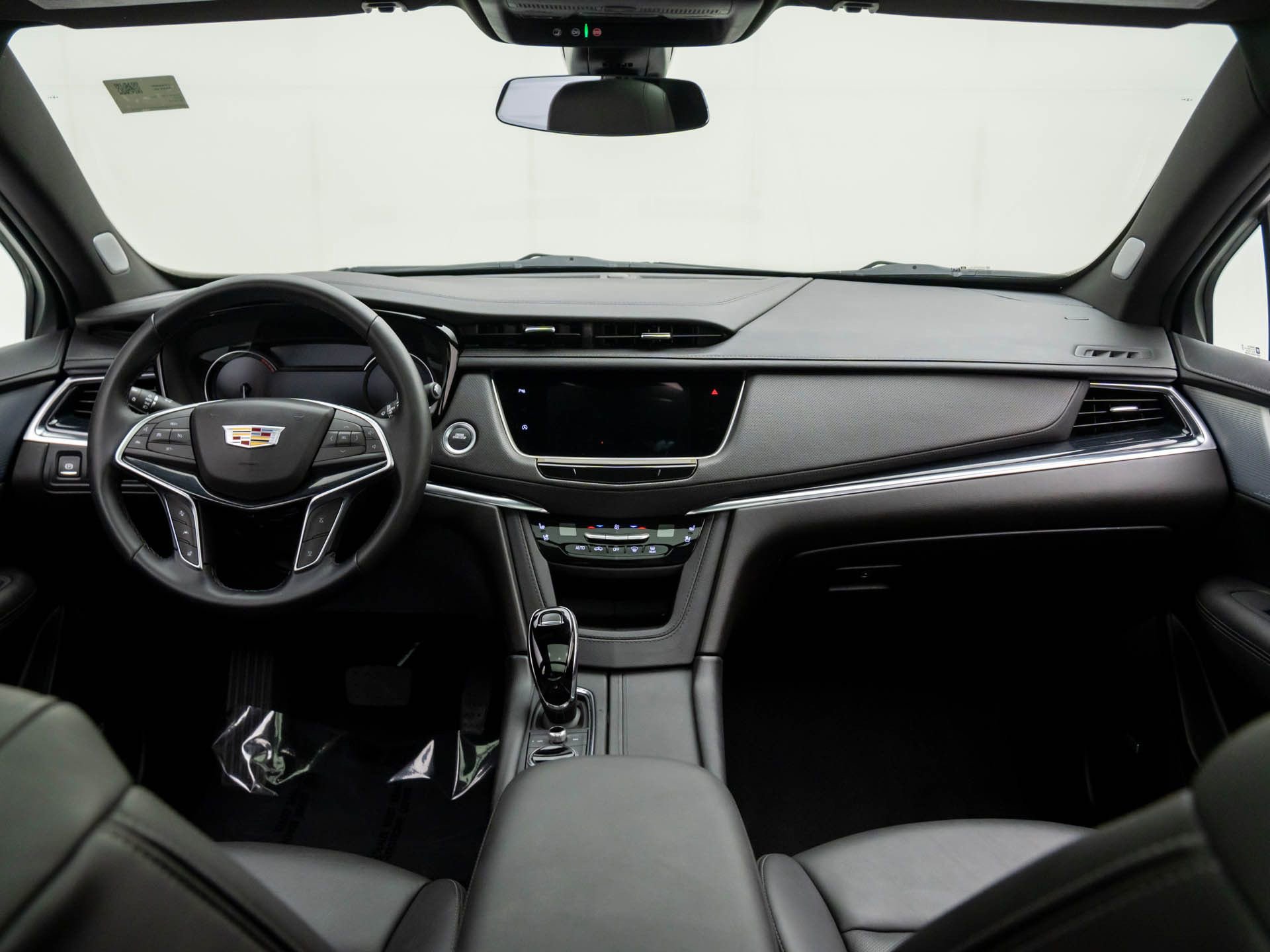 Certified 2025 Cadillac XT5 Premium Luxury image 12