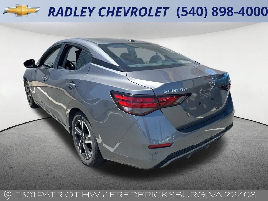 Used 2024 Nissan Sentra SV FWD image 14