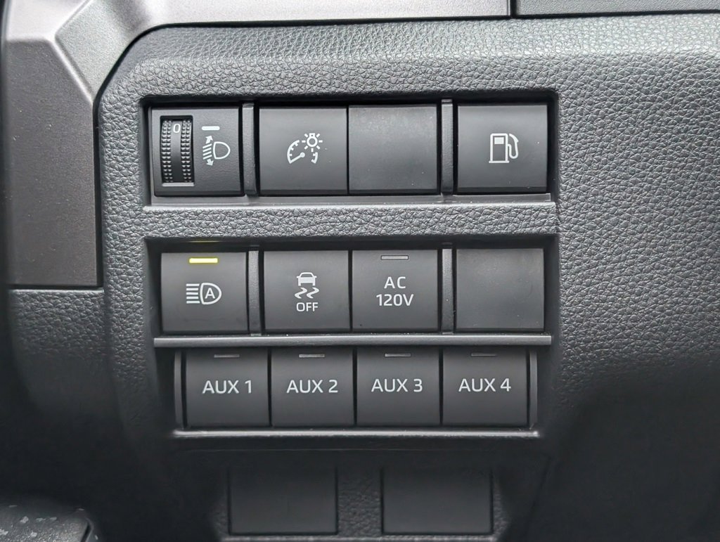 Used 2025 Toyota 4Runner TRD Off-Road image 23