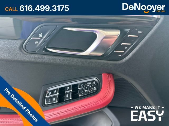 Used 2019 Porsche Macan AWD/4WD image 23