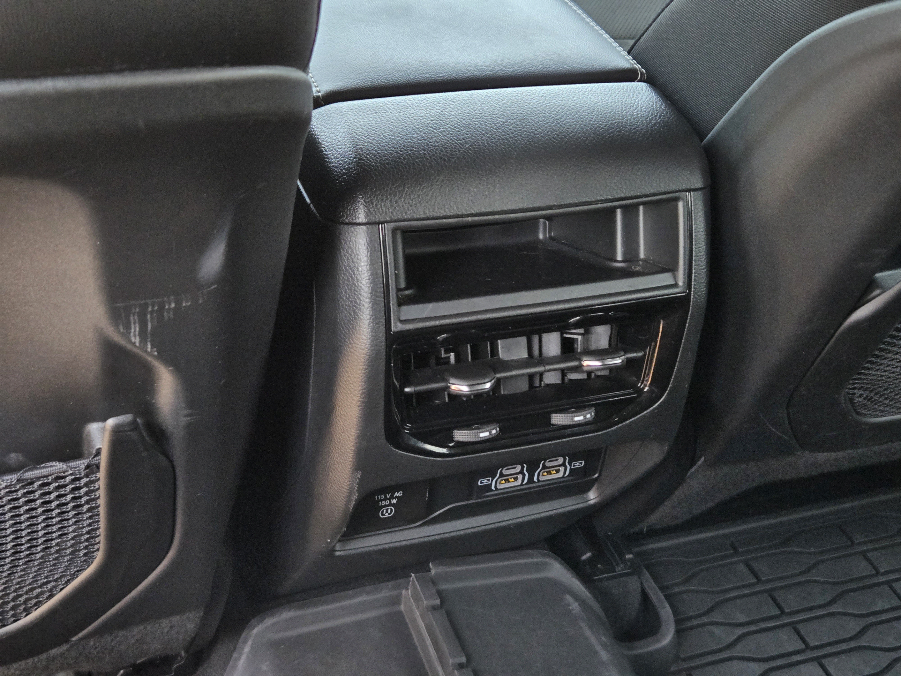 Used 2025 Jeep Grand Cherokee Altitude AWD/4WD image 26