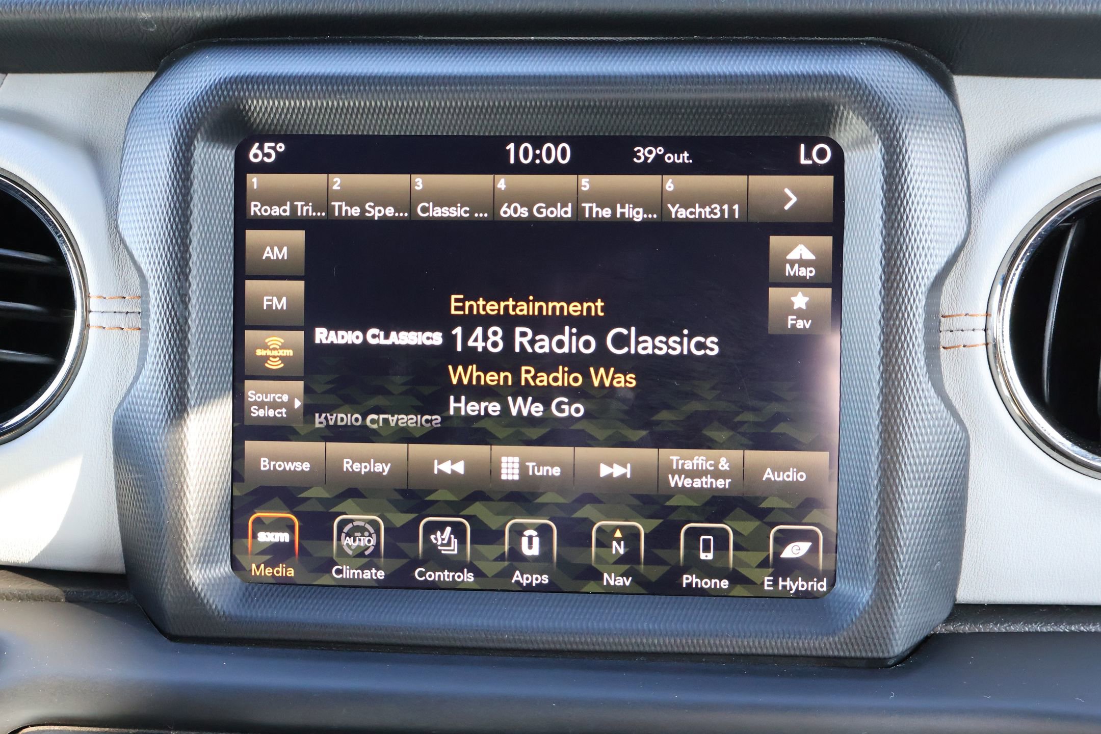 Used 2021 Jeep Wrangler Unlimited Sahara image 16