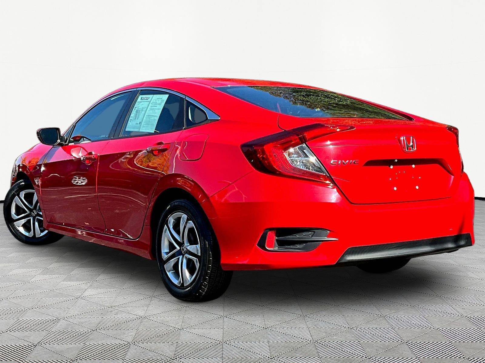 Used 2018 Honda Civic LX image 4