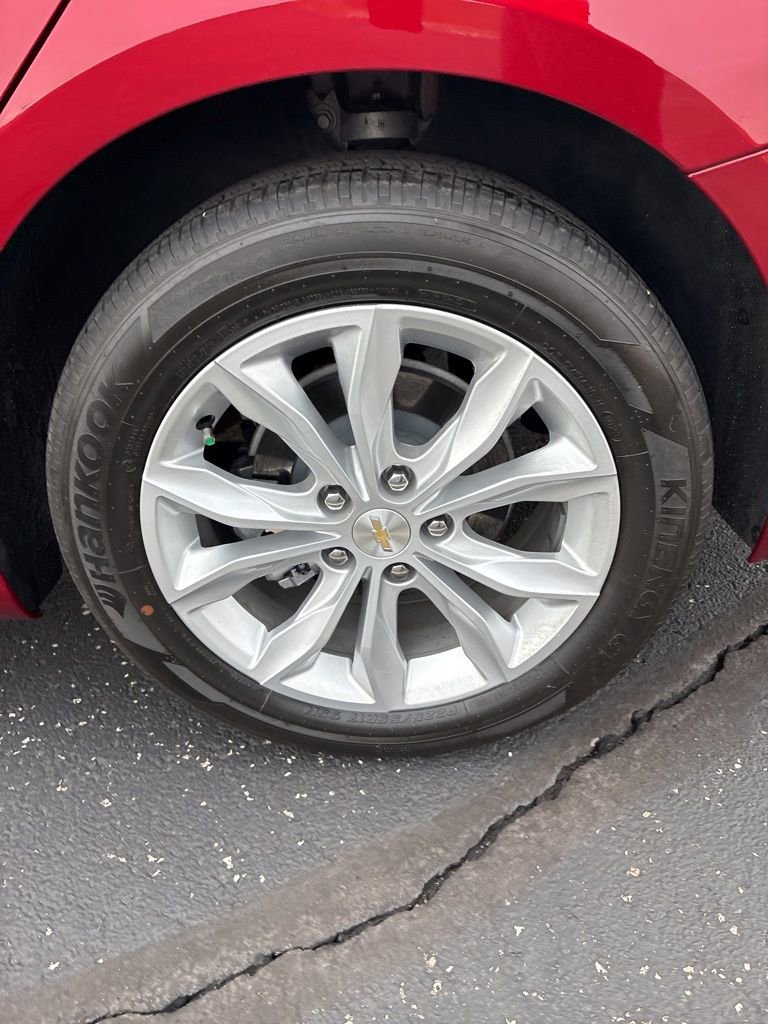 Used 2024 Chevrolet Malibu LT image 11