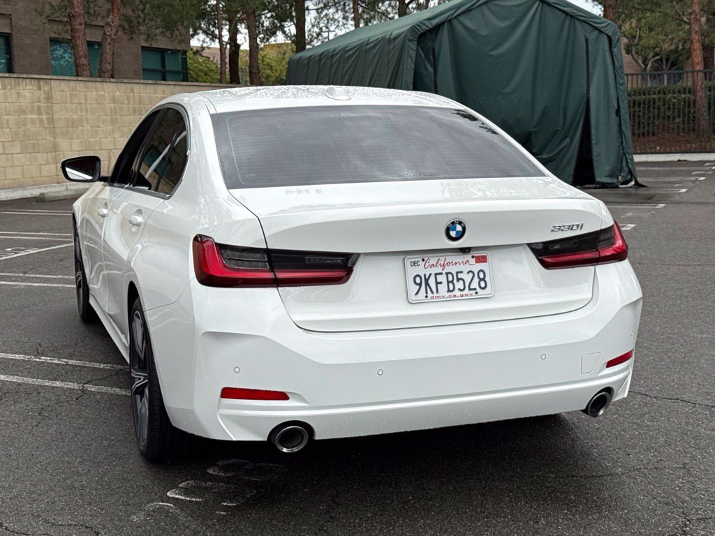 Used 2024 BMW 330i Sedan w/ Convenience Package RWD image 11