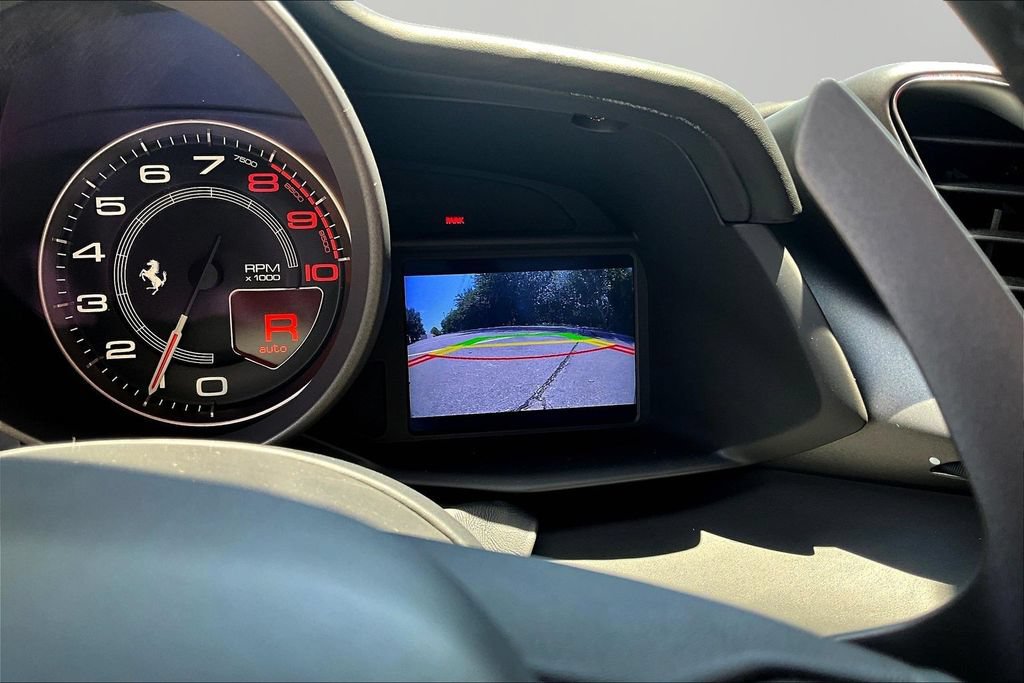 Used 2019 Ferrari 488 GTB RWD image 14