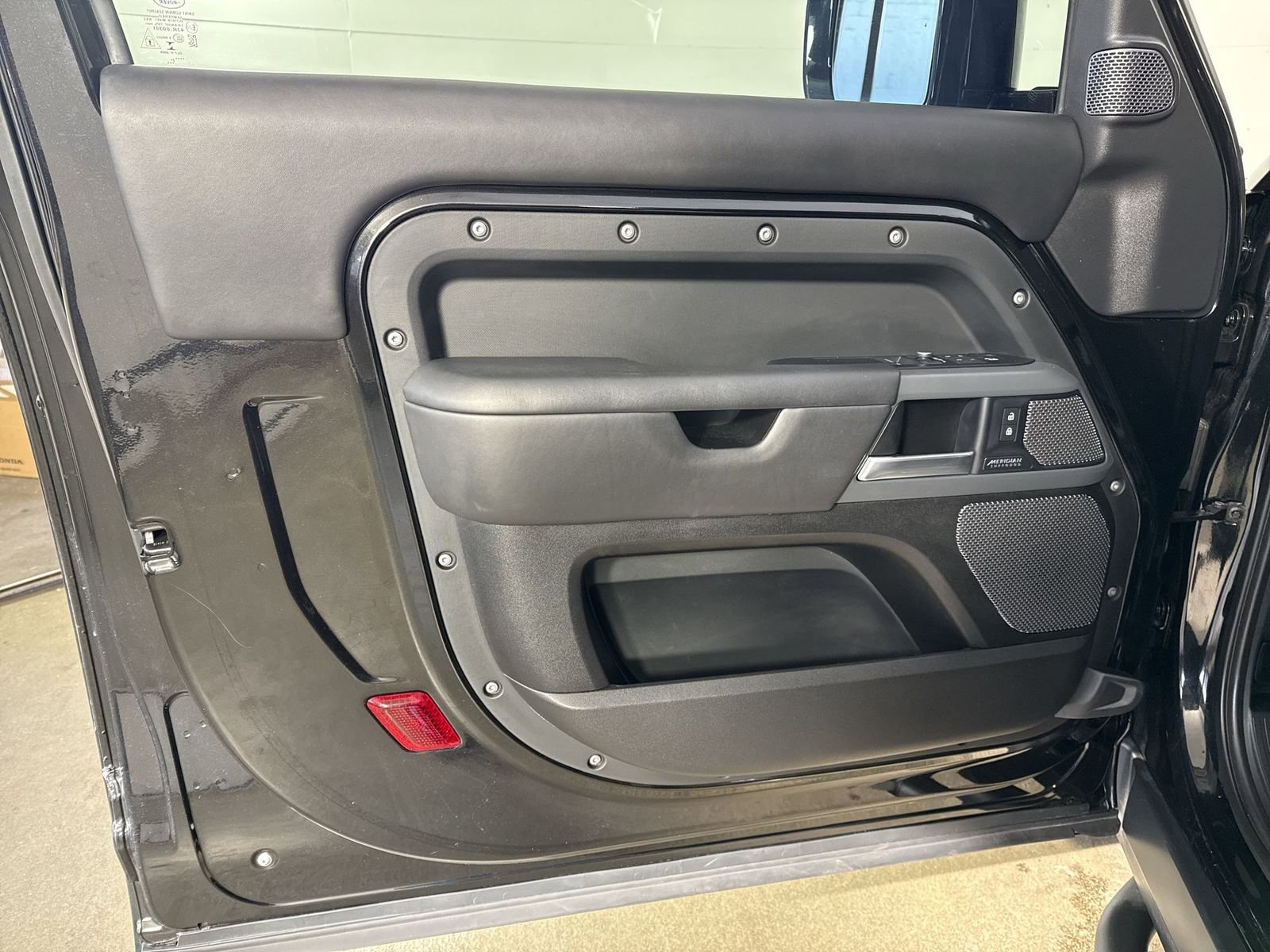 Used 2022 Land Rover Defender 90 X AWD/4WD image 20