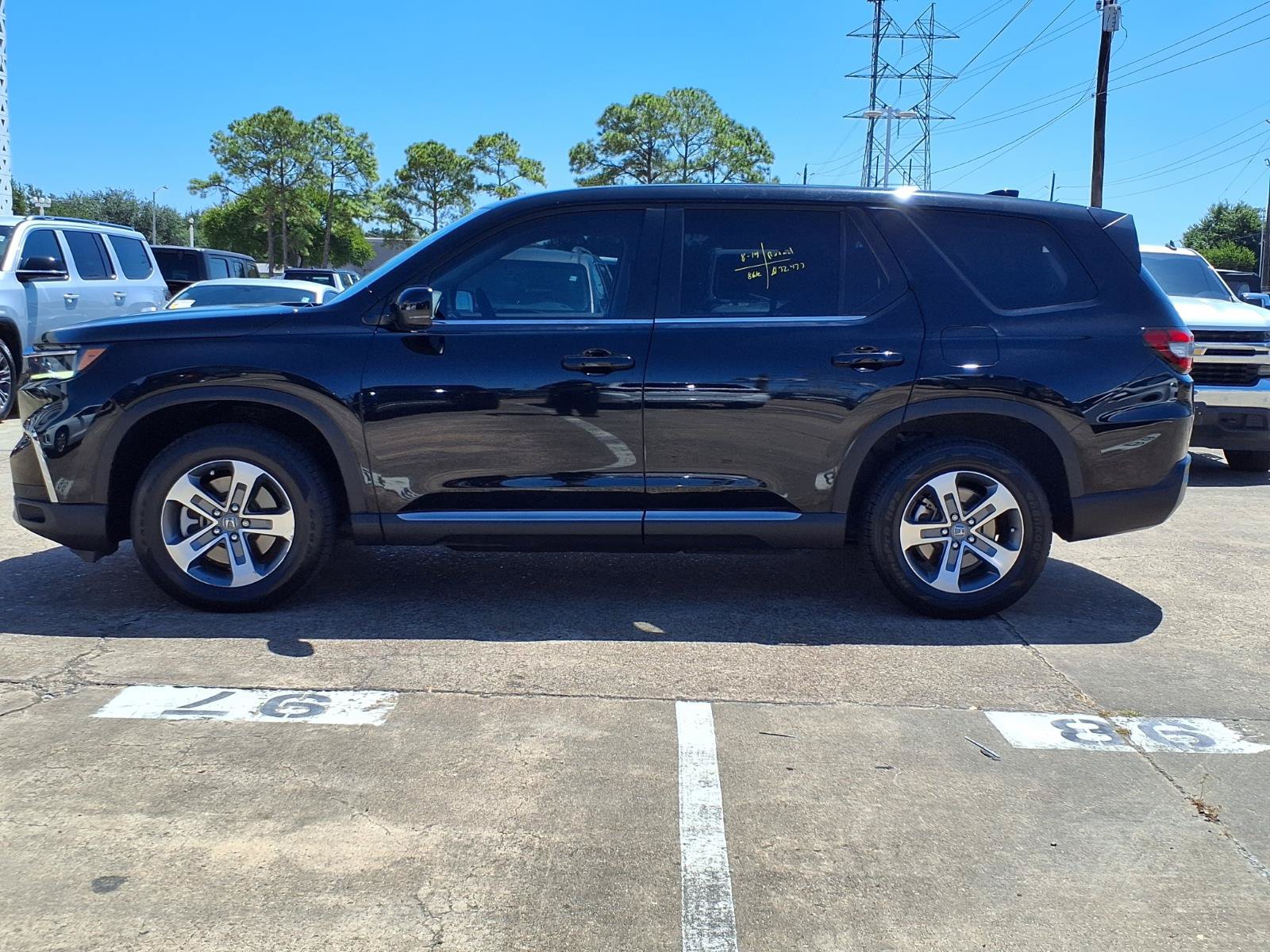 Used 2025 Honda Pilot EX-L image 26