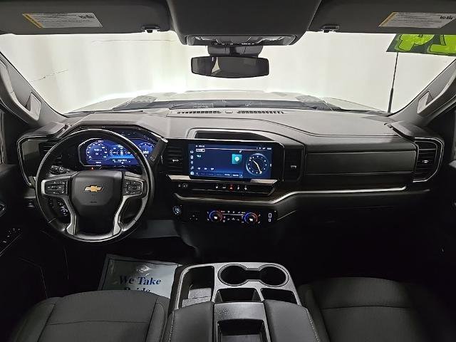 Used 2024 Chevrolet Silverado 2500 LT w/ Convenience Package image 5