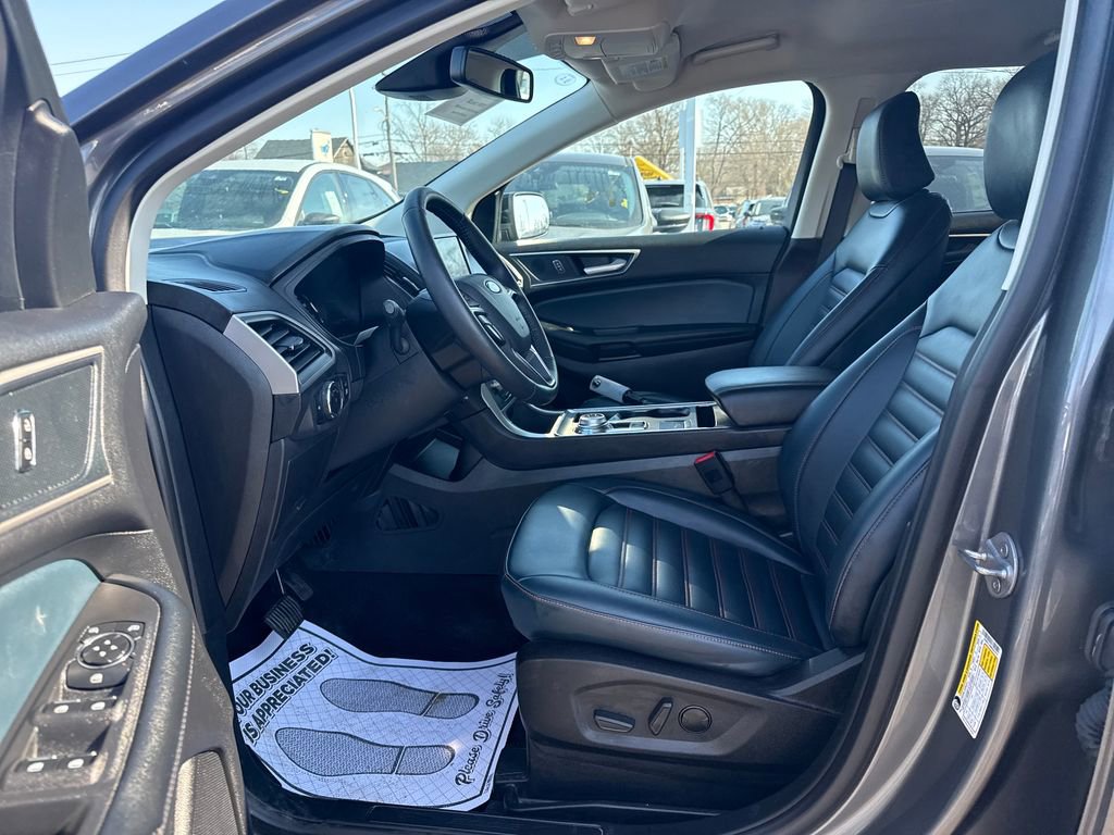 Used 2024 Ford Edge SEL w/ Sport Appearance Package image 23