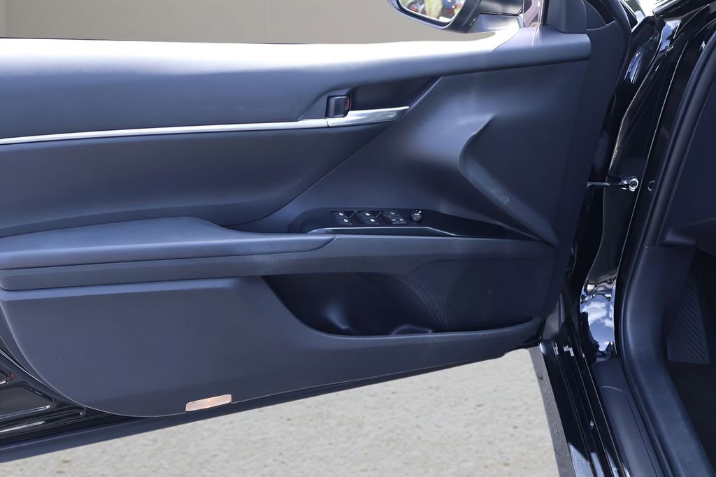 Certified 2019 Toyota Camry LE FWD image 12