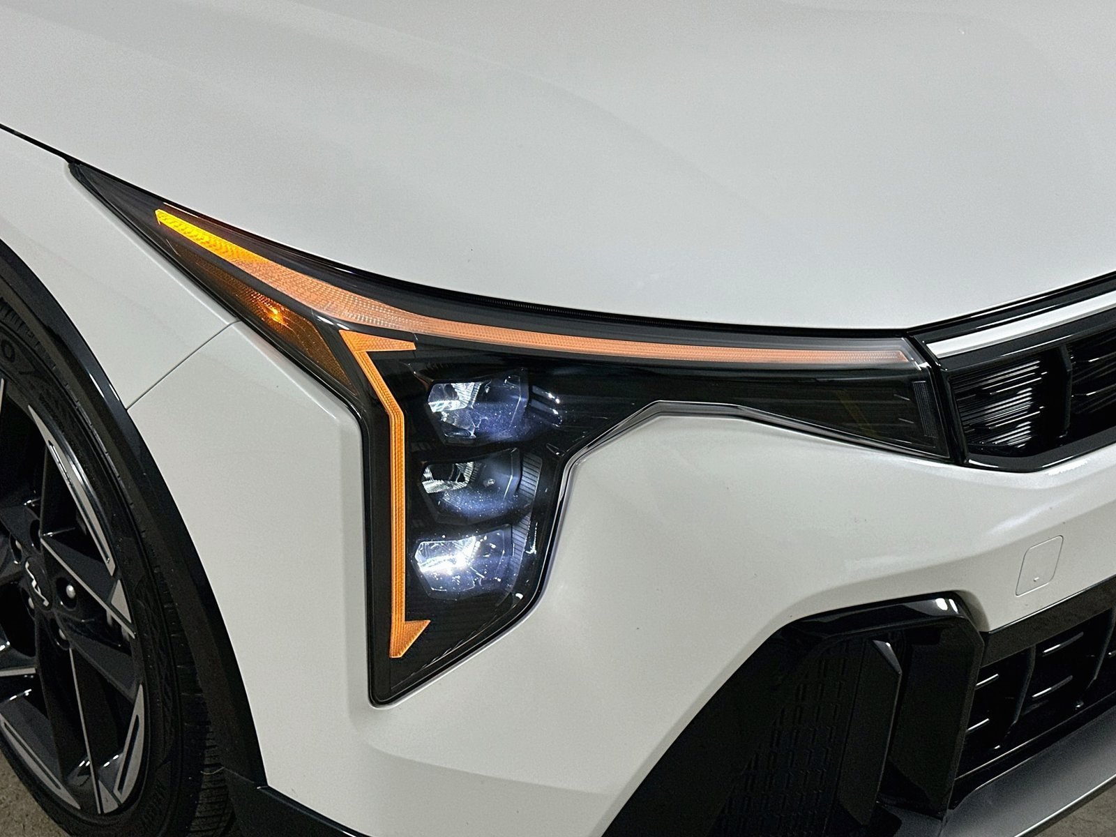 Used 2025 Kia K4 GT-Line w/ GT-Line Premium Package FWD image 9
