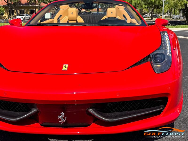Used 2014 Ferrari 458 Spider RWD image 3