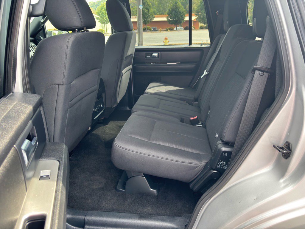 Used 2017 Ford Expedition XL w/ Equipment Group 101A AWD/4WD image 16