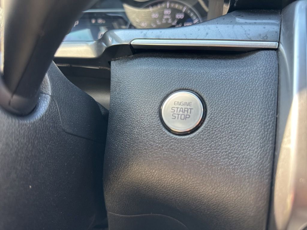 Used 2023 Kia Sorento S w/ Panoramic Sunroof Package image 23