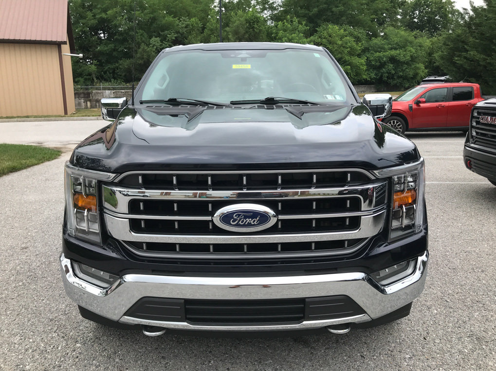 Used 2023 Ford F150 Lariat AWD/4WD image 3