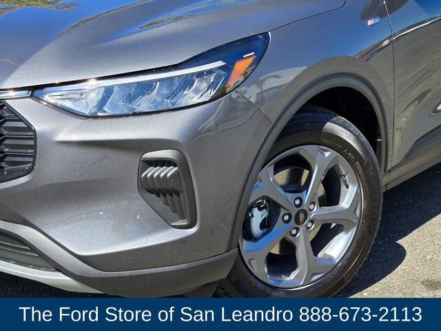New 2025 Ford Escape ST-Line w/ Tech Pack #1 image 5