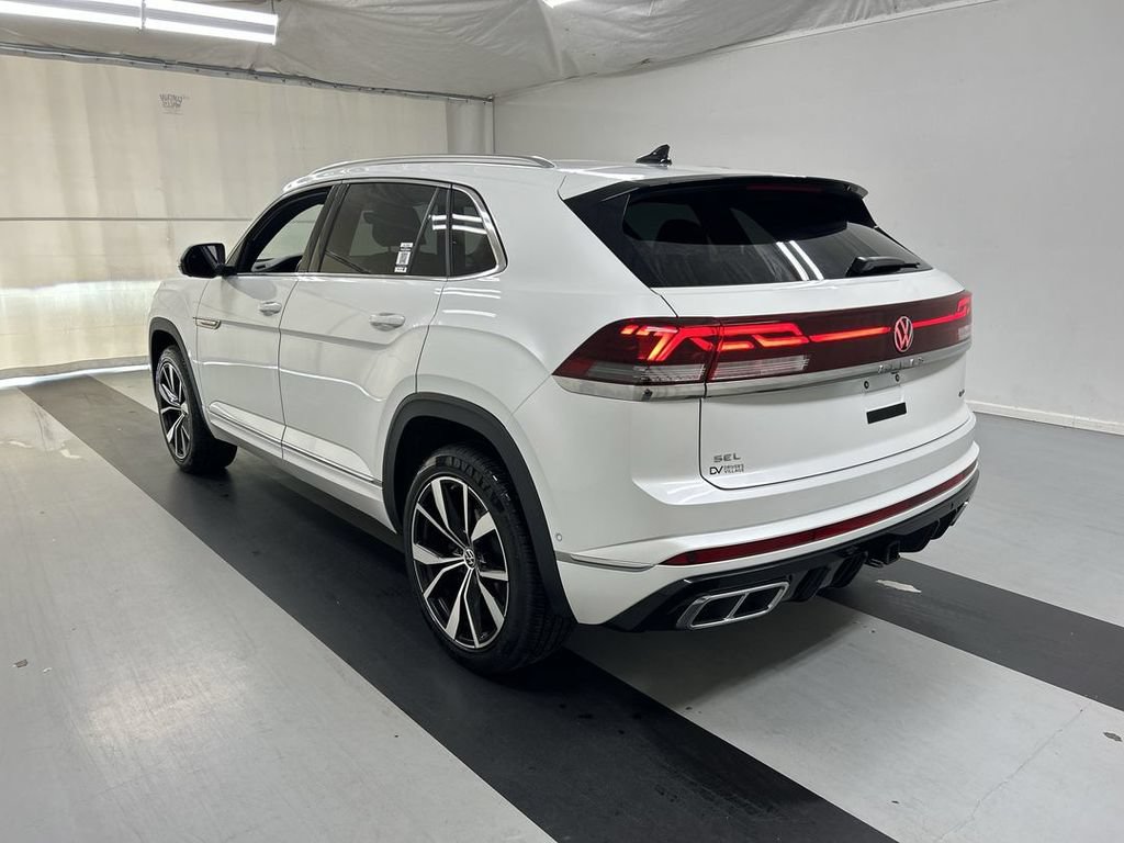 Certified 2024 Volkswagen Atlas Cross Sport SEL Premium R-Line AWD/4WD image 7