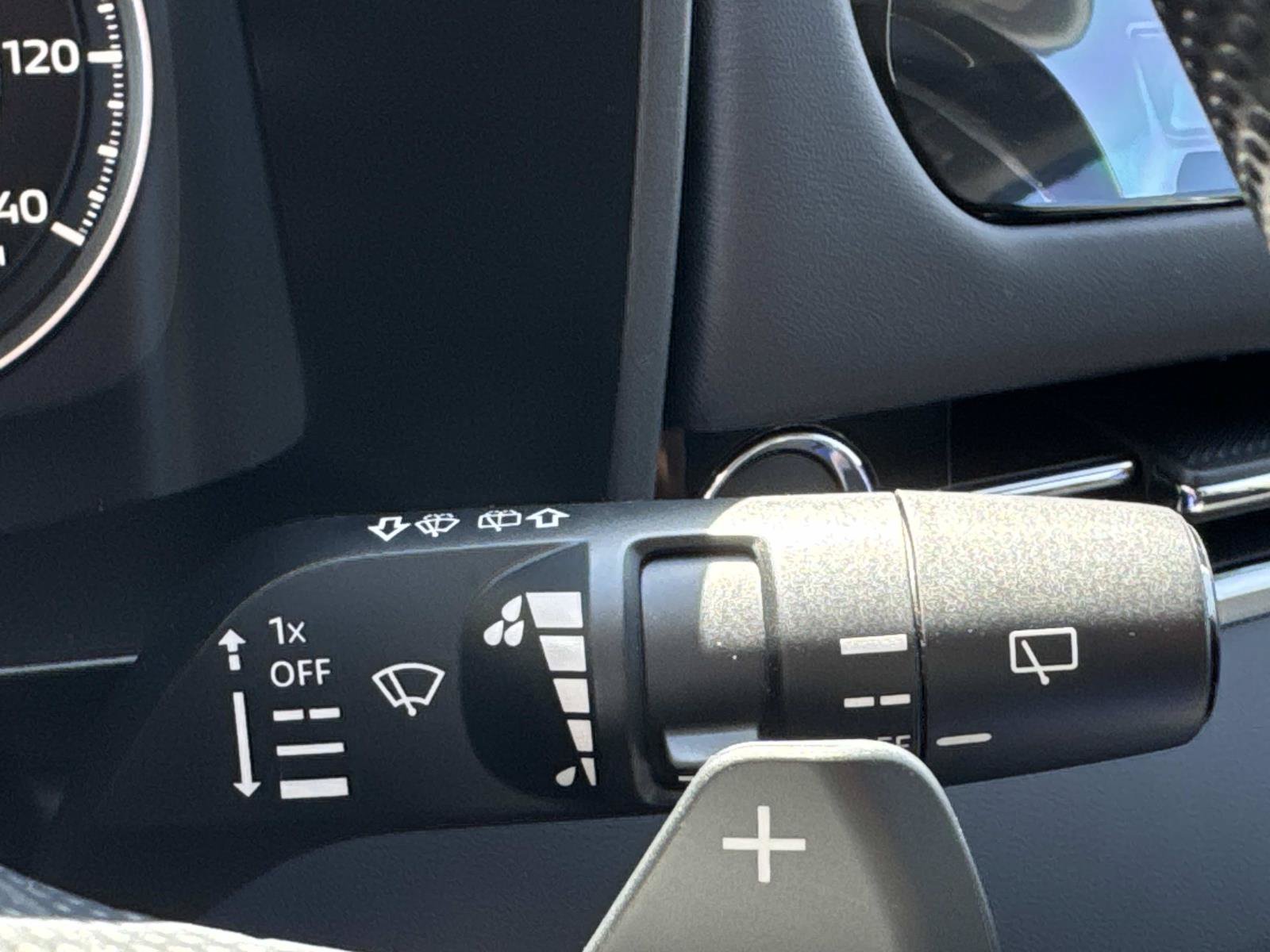 New 2026 Mitsubishi Outlander ES FWD image 28