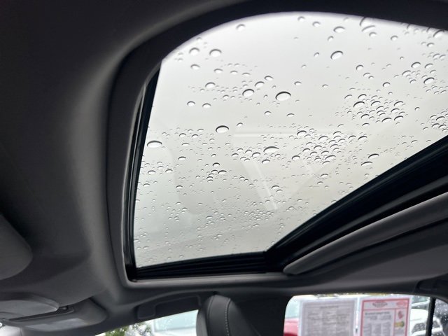 Used 2024 Toyota Camry SE image 29