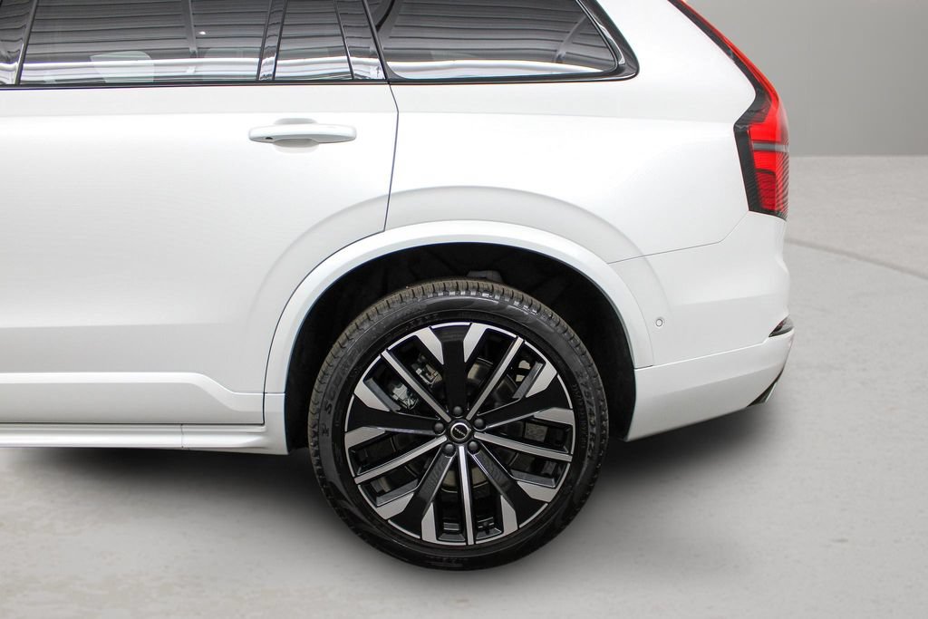 Used 2026 Volvo XC90 B6 Ultra w/ Protection Package Premier AWD/4WD image 31