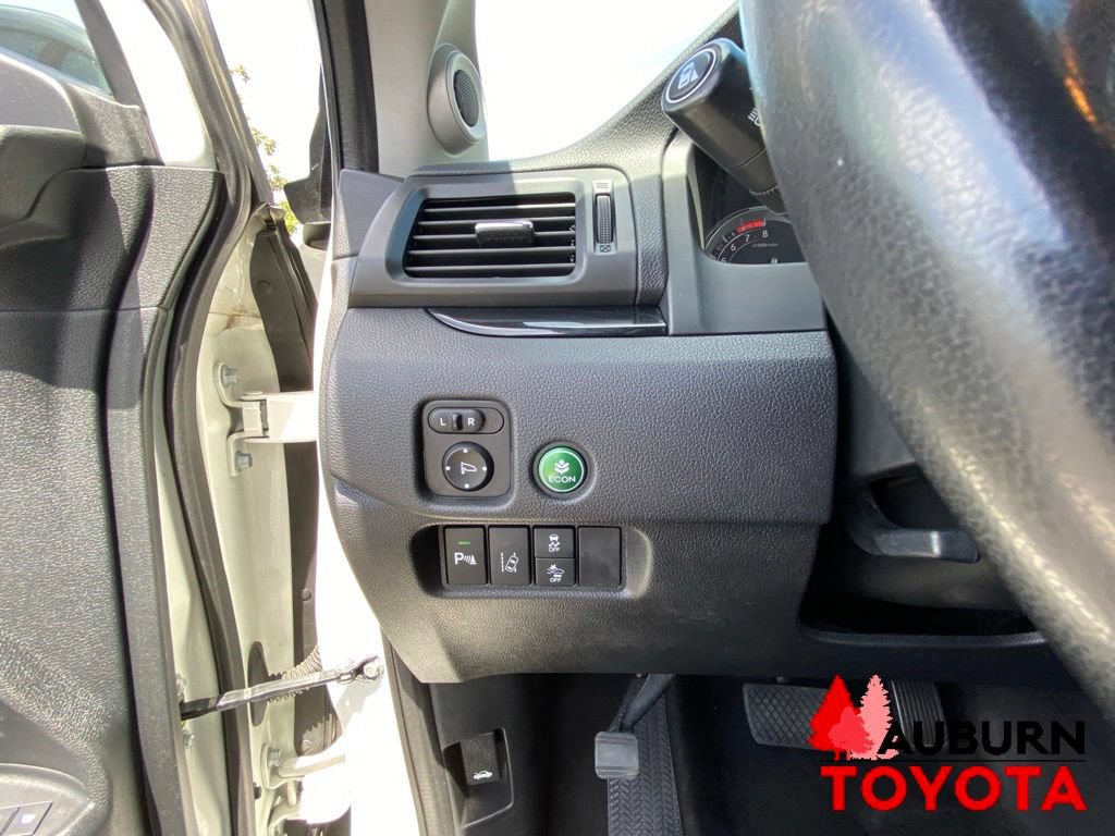 Used 2018 Honda Pilot Touring image 37