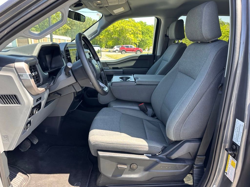 Used 2025 Ford F150 XLT w/ Equipment Group 301A Standard image 13