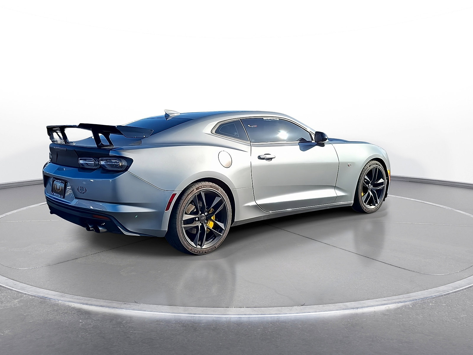 Used 2023 Chevrolet Camaro LT w/ RS Package RWD image 8
