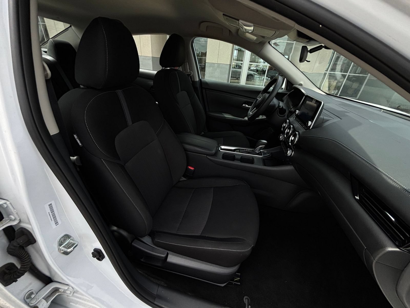 Used 2025 Nissan Sentra SV FWD image 34