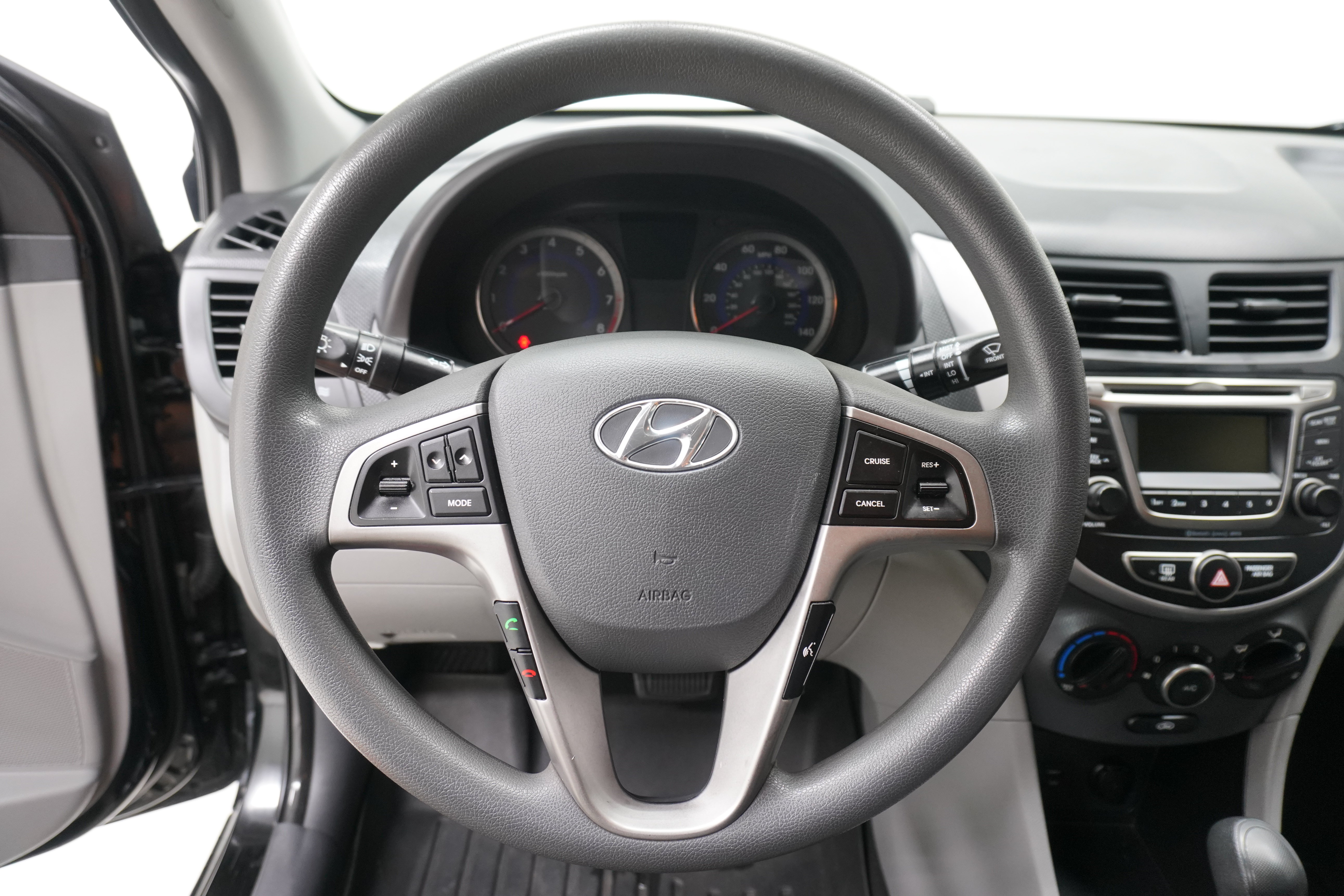Used 2017 Hyundai Accent Value Edition FWD image 13