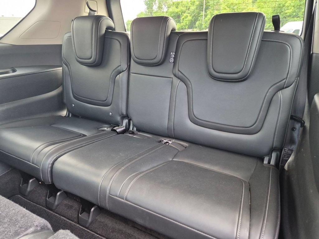 Used 2025 Nissan Armada SV AWD/4WD image 20