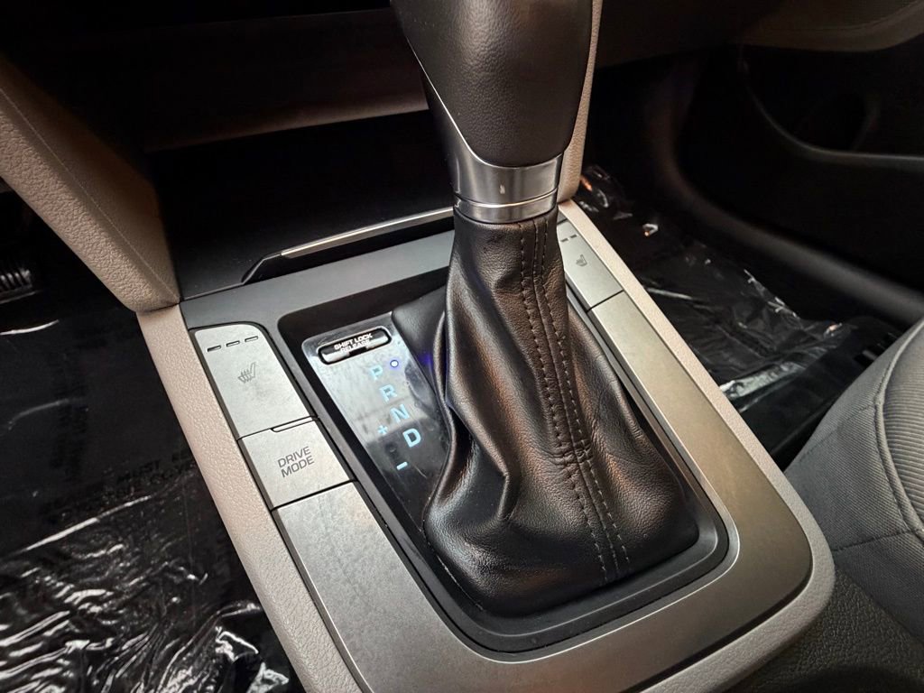 Used 2018 Hyundai Elantra Value Edition FWD image 24