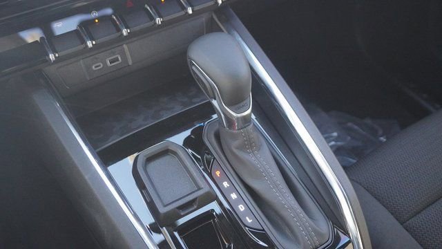 New 2025 GMC Canyon Elevation w/ Convenience Package image 24