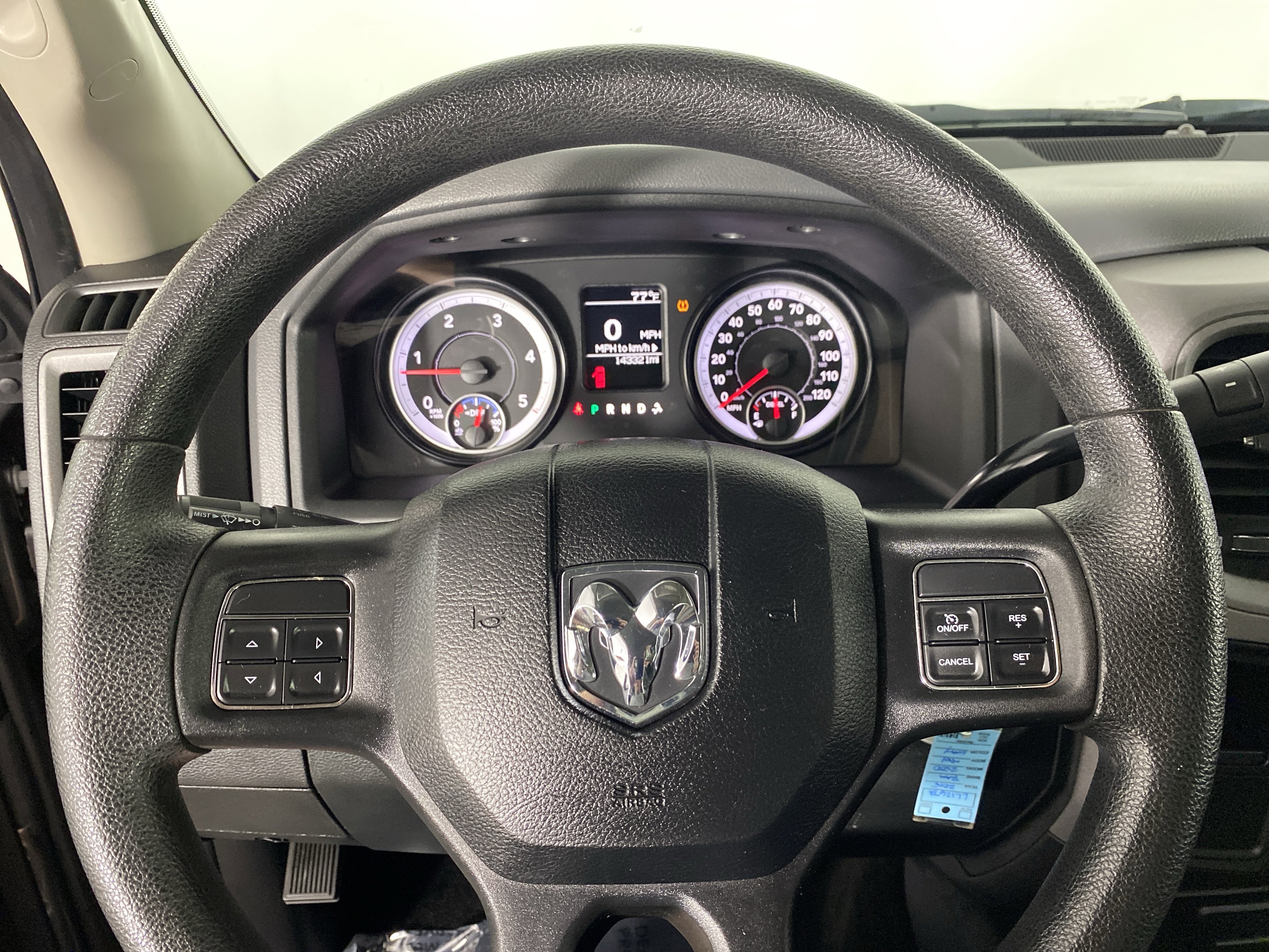 Used 2015 RAM 2500 Tradesman w/ Chrome Appearance Group AWD/4WD image 17