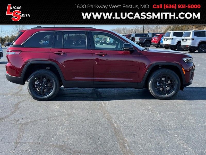 New 2026 Jeep Grand Cherokee Altitude image 1