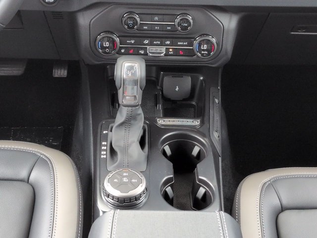 New 2026 Ford Bronco Outer Banks AWD/4WD image 19