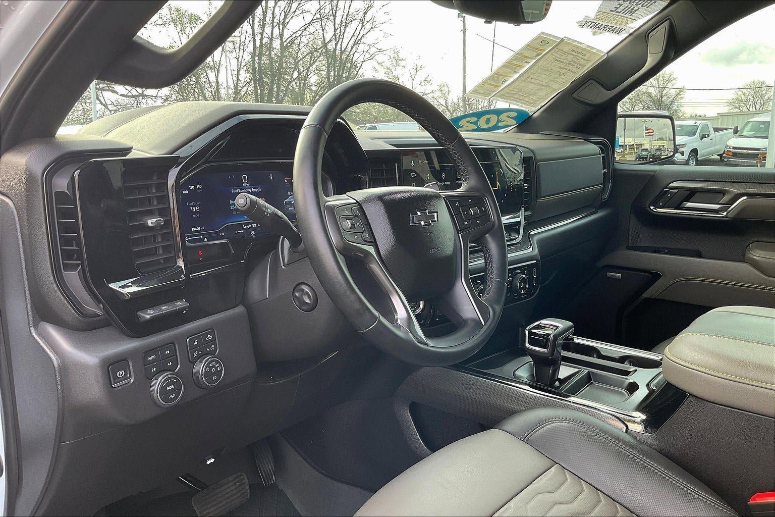 Used 2024 Chevrolet Silverado 1500 ZR2 w/ Technology Package AWD/4WD image 15