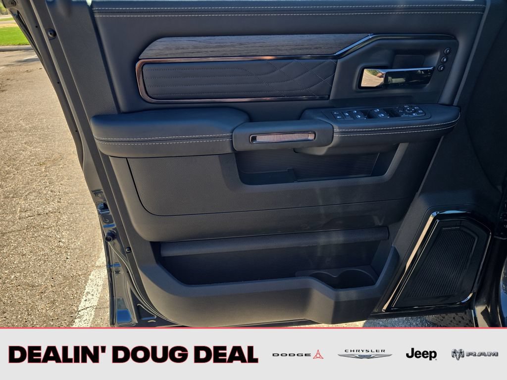 New 2026 RAM 3500 Limited AWD/4WD image 10