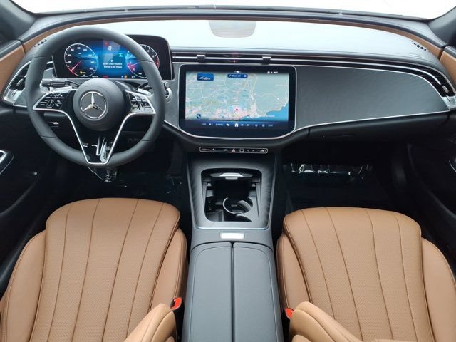 New 2026 Mercedes-Benz E 350 4MATIC Sedan image 4