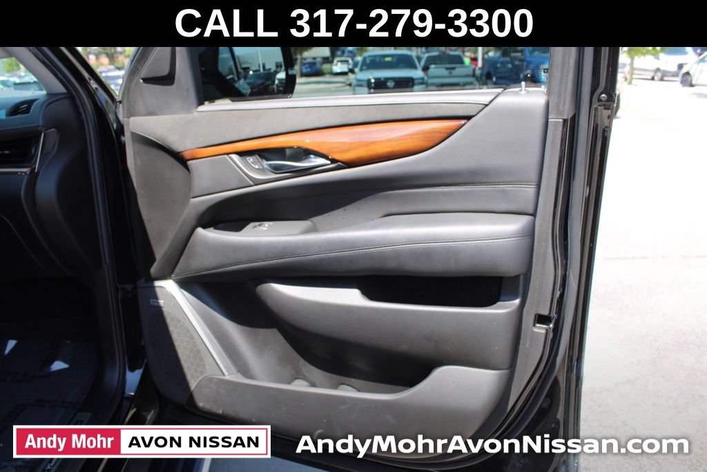 Used 2017 Cadillac Escalade Premium Luxury w/ LPO, Radiant Package AWD/4WD image 22