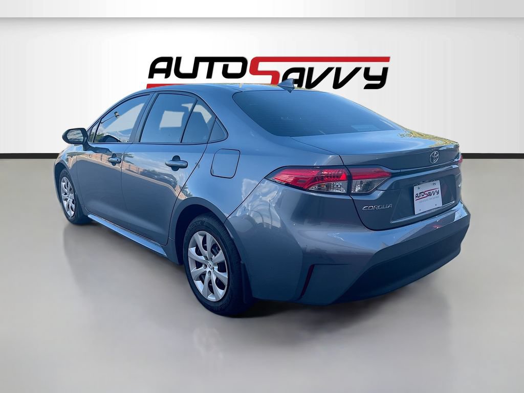 Used 2025 Toyota Corolla LE FWD image 5