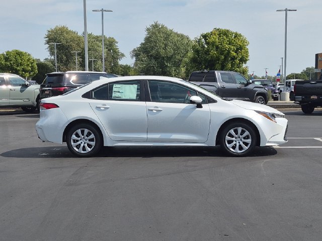 New 2026 Toyota Corolla LE FWD image 2