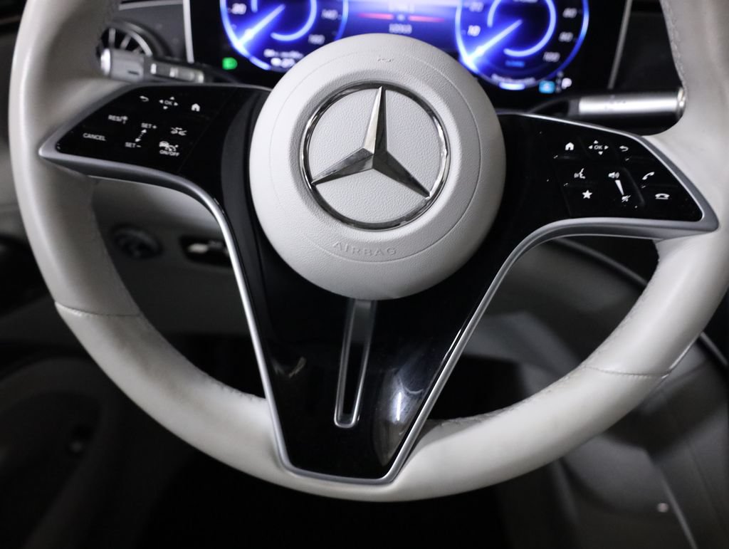 Used 2023 Mercedes-Benz EQS 450+ 4MATIC SUV image 39