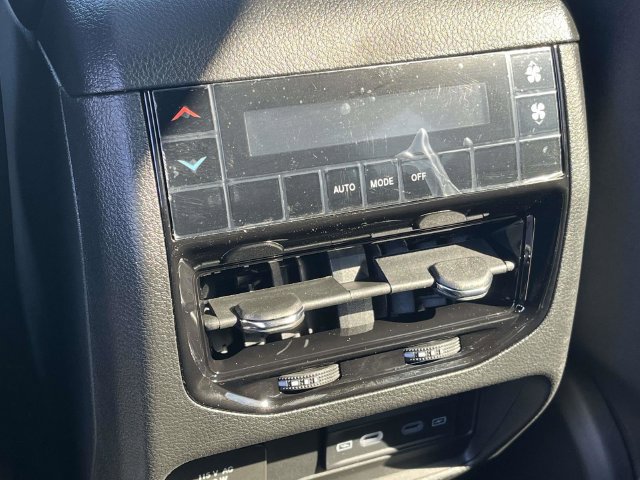 New 2027 Jeep Grand Cherokee L Limited AWD/4WD image 18