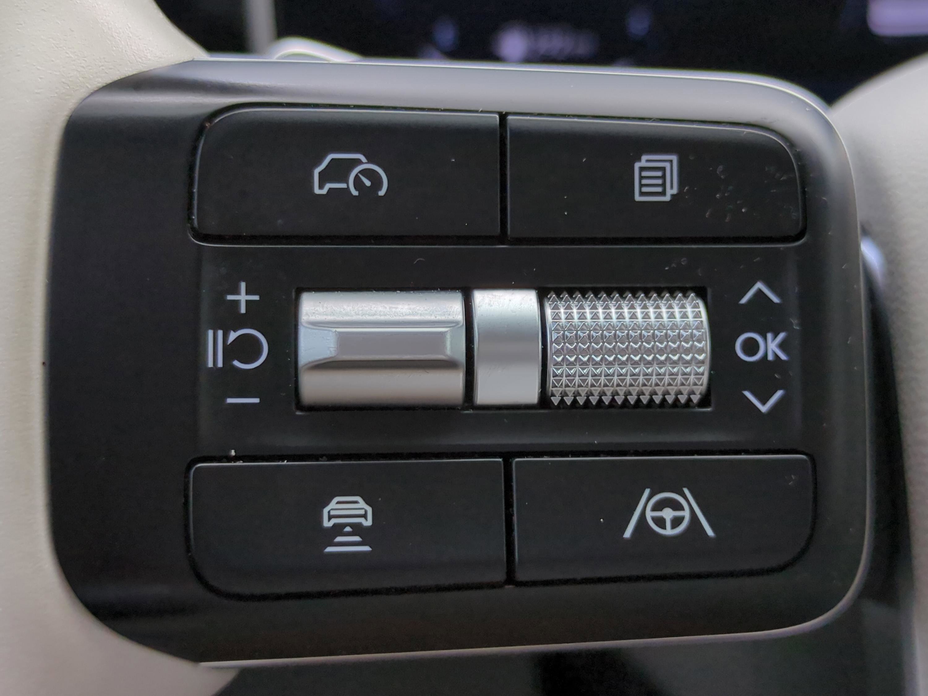 Used 2025 Hyundai Santa Fe Calligraphy image 25